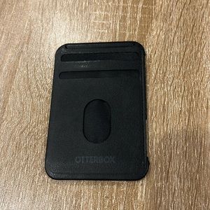 OtterBox MagSafe Walle